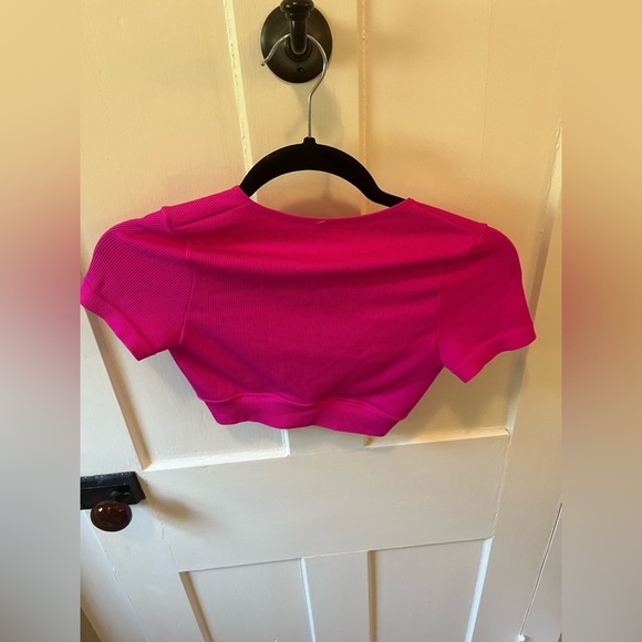 NWT Target Wild Fable Crop Top Size XS hot Pink - Picture 3 of 5